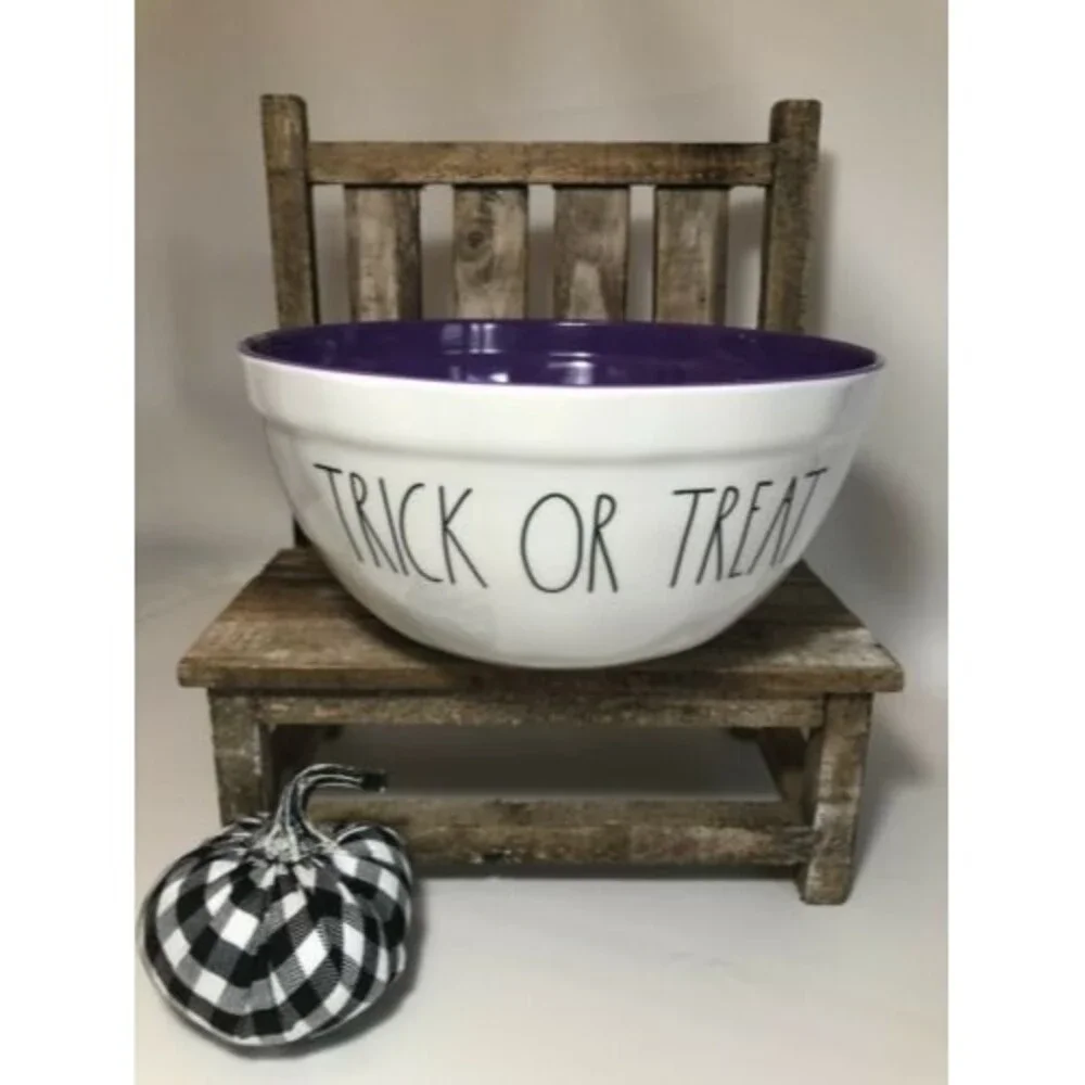 New Rae Dunn TRICK OR TREAT Melamine Mixing Bowl w/ Purple Interior Small Flaw